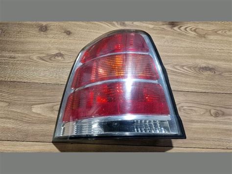 Opel Zafira B hátsó lámpa csere