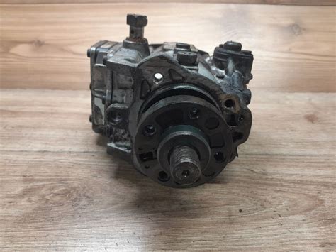 Opel Zafira adagoló