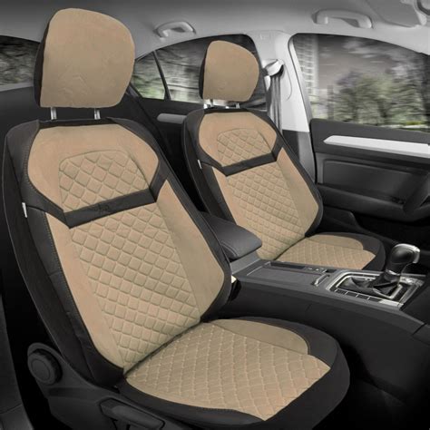 Osztott hátsó ülés üléshuzattal