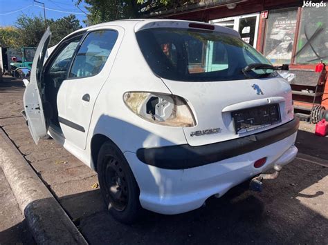 Peugeot 206 alkatrészek