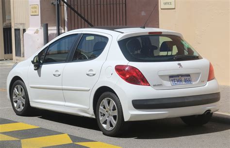 Peugeot 207 panoráma tetővel