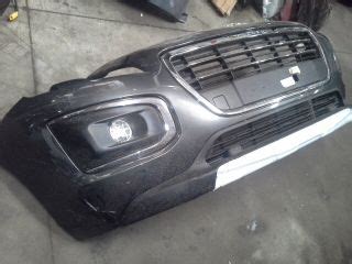 Peugeot 3008 első lökhárító rács