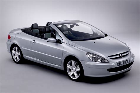 Peugeot 307 CC motorterének képe
