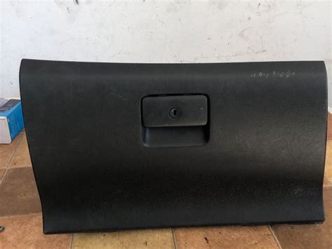 Peugeot 307 kesztyűtartó