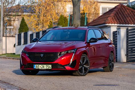 Peugeot 308 nappali menetfény