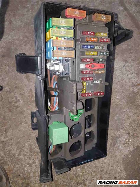 Peugeot Expert biztosítéktábla