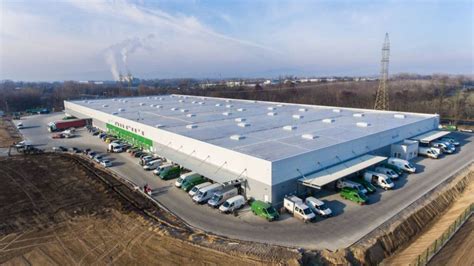 Polcar logisztikai központ