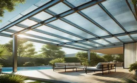 Polikarbonát tető építése