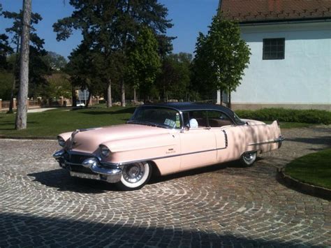 Rózsaszín Cadillac