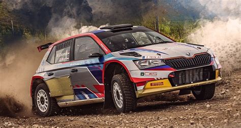 Rali autó versenyzők