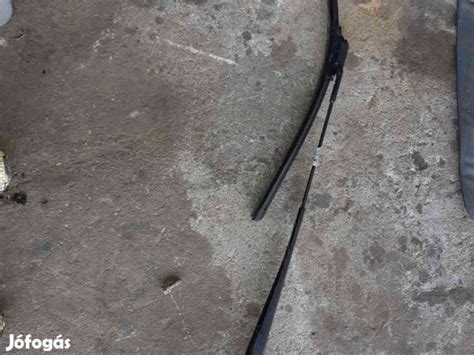 Renault Clio III ablaktörlő kar