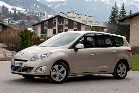 Renault Scenic (2011)