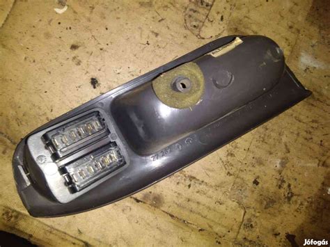 Renault Scenic ablakemelő kapcsoló