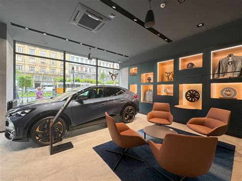 Renault autó bemutatóterem