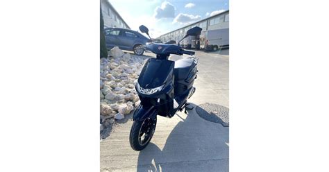 Robogó izzó cseréje