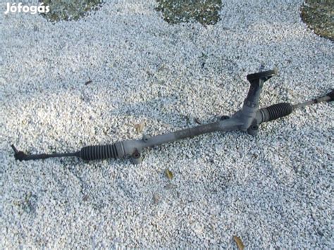 Rozsdás Mazda futómű