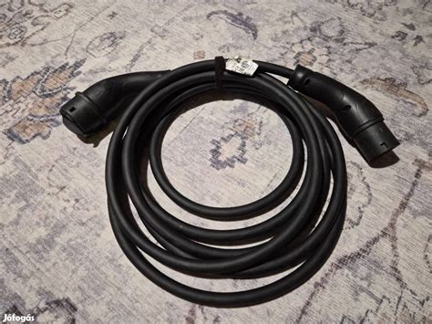 Sérült töltőkábel