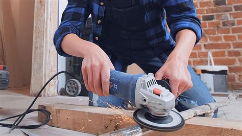 Sarokcsiszoló használata