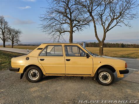 Skoda 120 L hátulról
