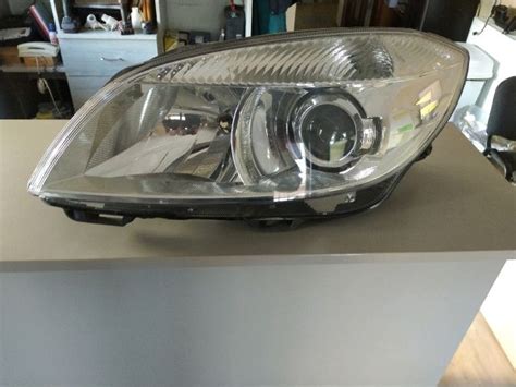 Skoda Fabia II projektoros fényszóró