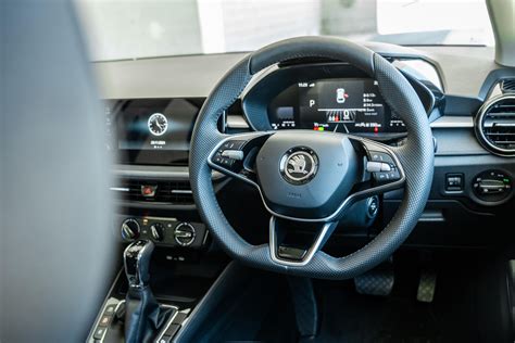 Skoda Fabia akkumulátor panel