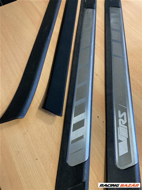 Skoda Octavia 2 küszöb