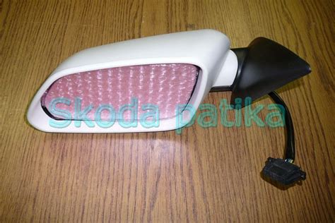 Skoda Octavia 5E5 visszapillantó tükör