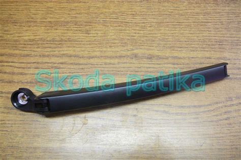 Skoda Octavia hátsó ablaktörlő