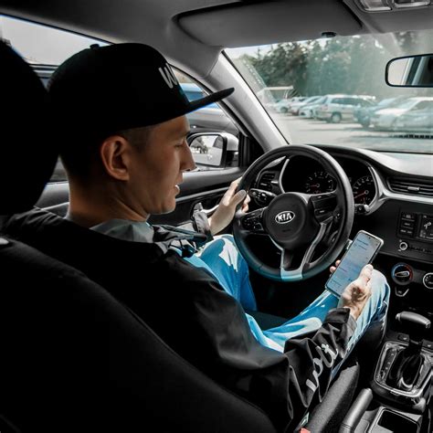 Sprinter futár autóval