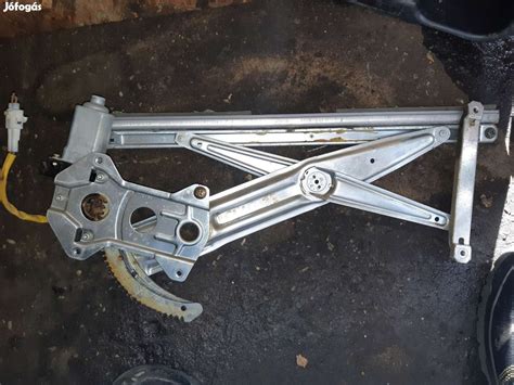 Suzuki Ignis ablakemelő szerkezet