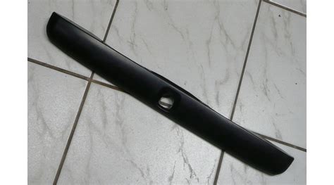 Suzuki Ignis hátsó kilincs