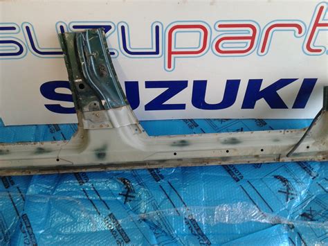 Suzuki Ignis küszöb javítás