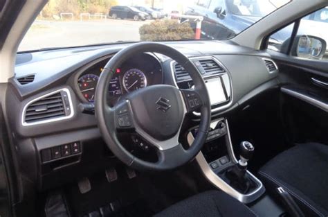 Suzuki SX4 belső tér