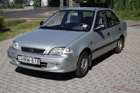 Suzuki Swift Szedán