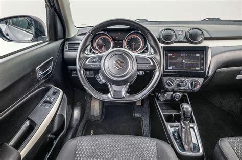 Suzuki Swift belső tere