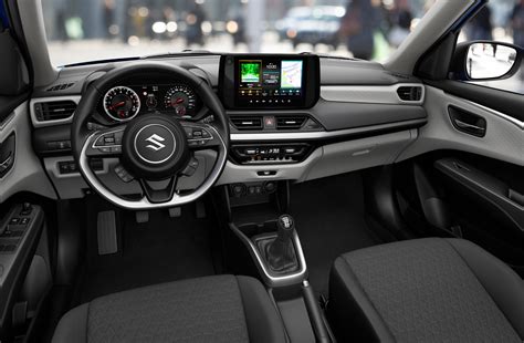 Suzuki Swift középkonzol