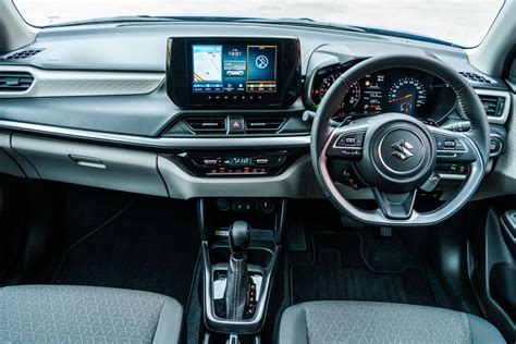 Suzuki Swift nappali menetfénnyel