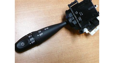 Suzuki Swift világítás kapcsoló