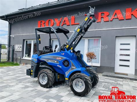 Számos rakodógép már szállítási, vontatási feladatra is alkalmas, átmenő, kétvezetékes légfékkel