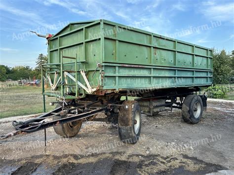 Szecskaszállító pótkocsi