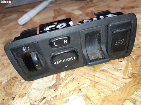 Tükör állító kapcsoló