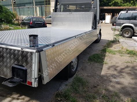 Teherautó szerszámos láda