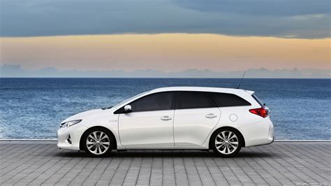 Toyota Auris Touring Sports Hybrid