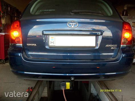 Toyota Avensis vonóhorog