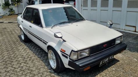Toyota Corolla DX 1983