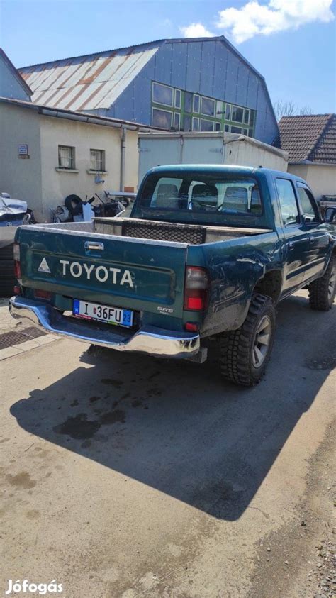 Toyota Hilux alkatrészek
