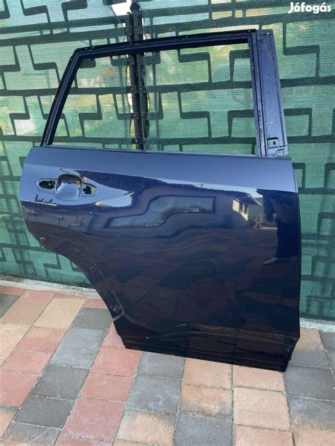 Toyota RAV4 hátsó ajtó