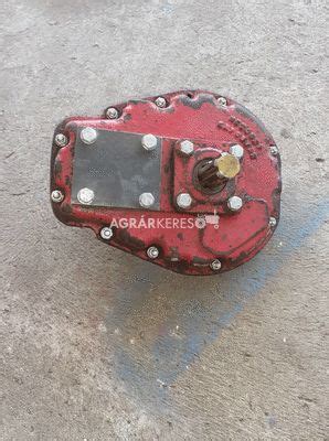 Traktor alkatrészek