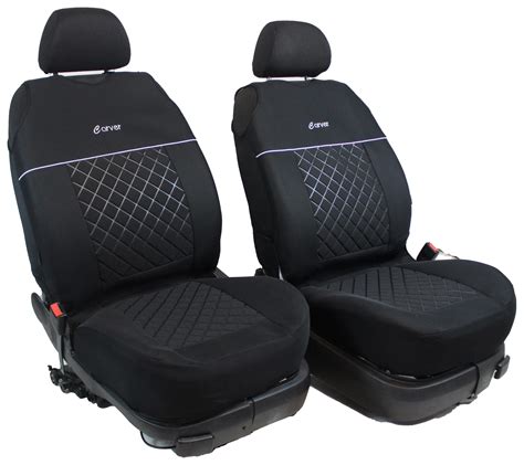 Trikó üléshuzat autóban