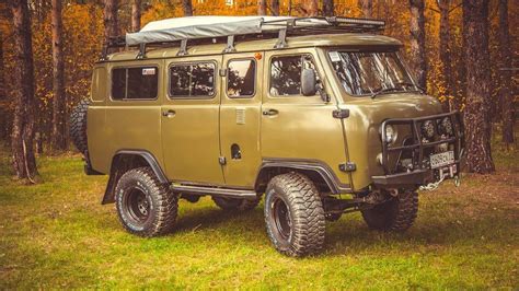 UAZ-452 offroad